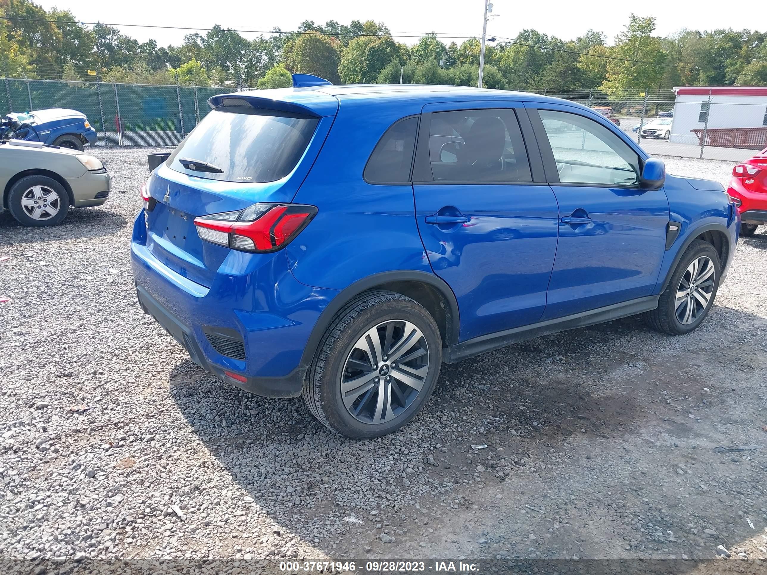 Photo 3 VIN: JA4AR3AU0LU026408 - MITSUBISHI OUTLANDER 