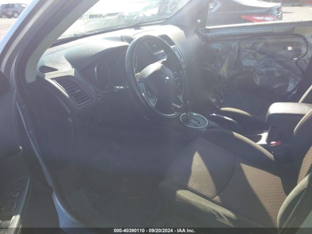 Photo 4 VIN: JA4AR3AU1HZ000894 - MITSUBISHI OUTLANDER SPORT 