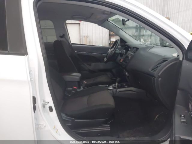 Photo 4 VIN: JA4AR3AU1HZ052235 - MITSUBISHI OUTLANDER SPORT 