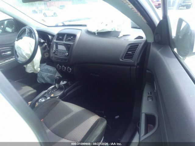 Photo 4 VIN: JA4AR3AU2HZ066872 - MITSUBISHI OUTLANDER SPORT 