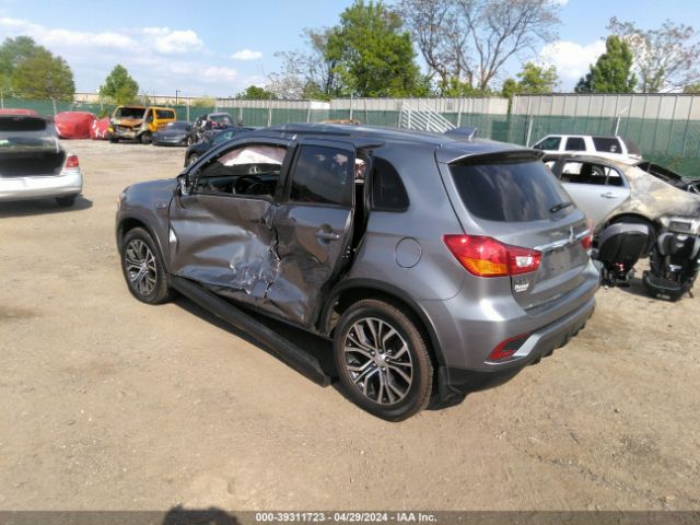 Photo 2 VIN: JA4AR3AU2JUD25561 - MITSUBISHI OUTLANDER SPORT 