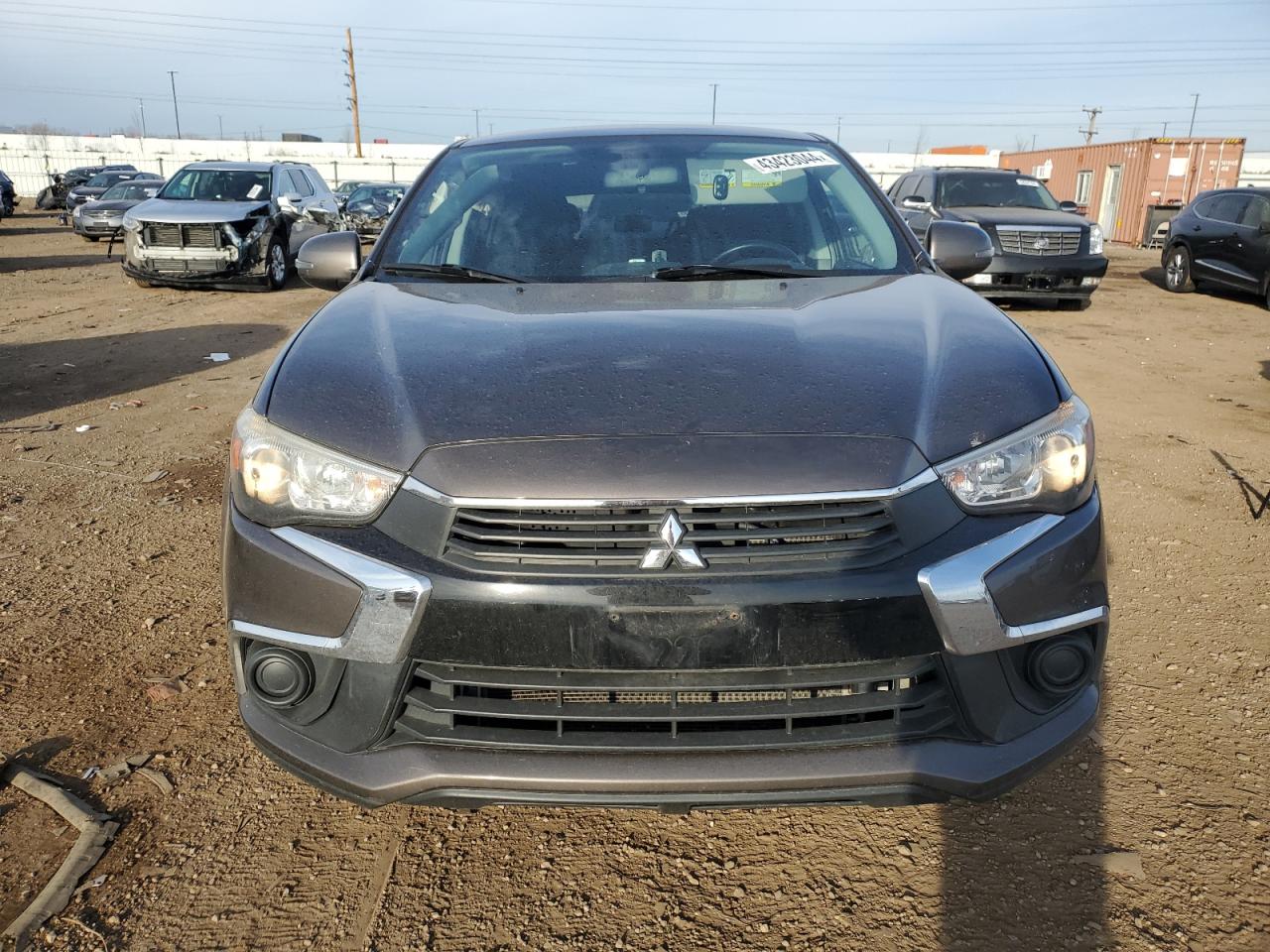 Photo 4 VIN: JA4AR3AU4HZ013476 - MITSUBISHI OUTLANDER 