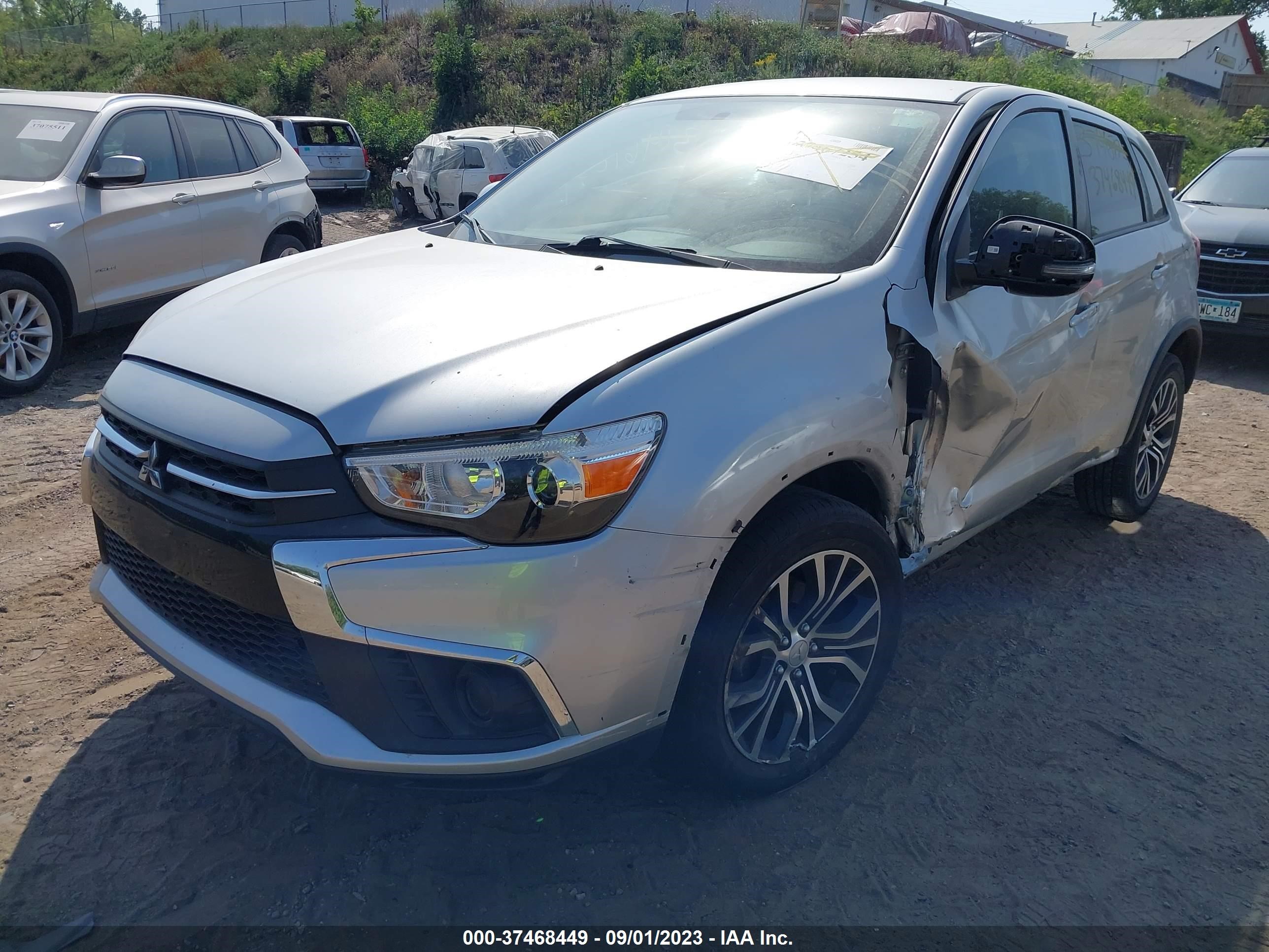 Photo 1 VIN: JA4AR3AU4KU031139 - MITSUBISHI OUTLANDER 