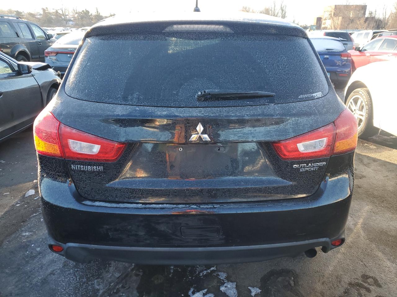 Photo 5 VIN: JA4AR3AU5GZ042077 - MITSUBISHI OUTLANDER 