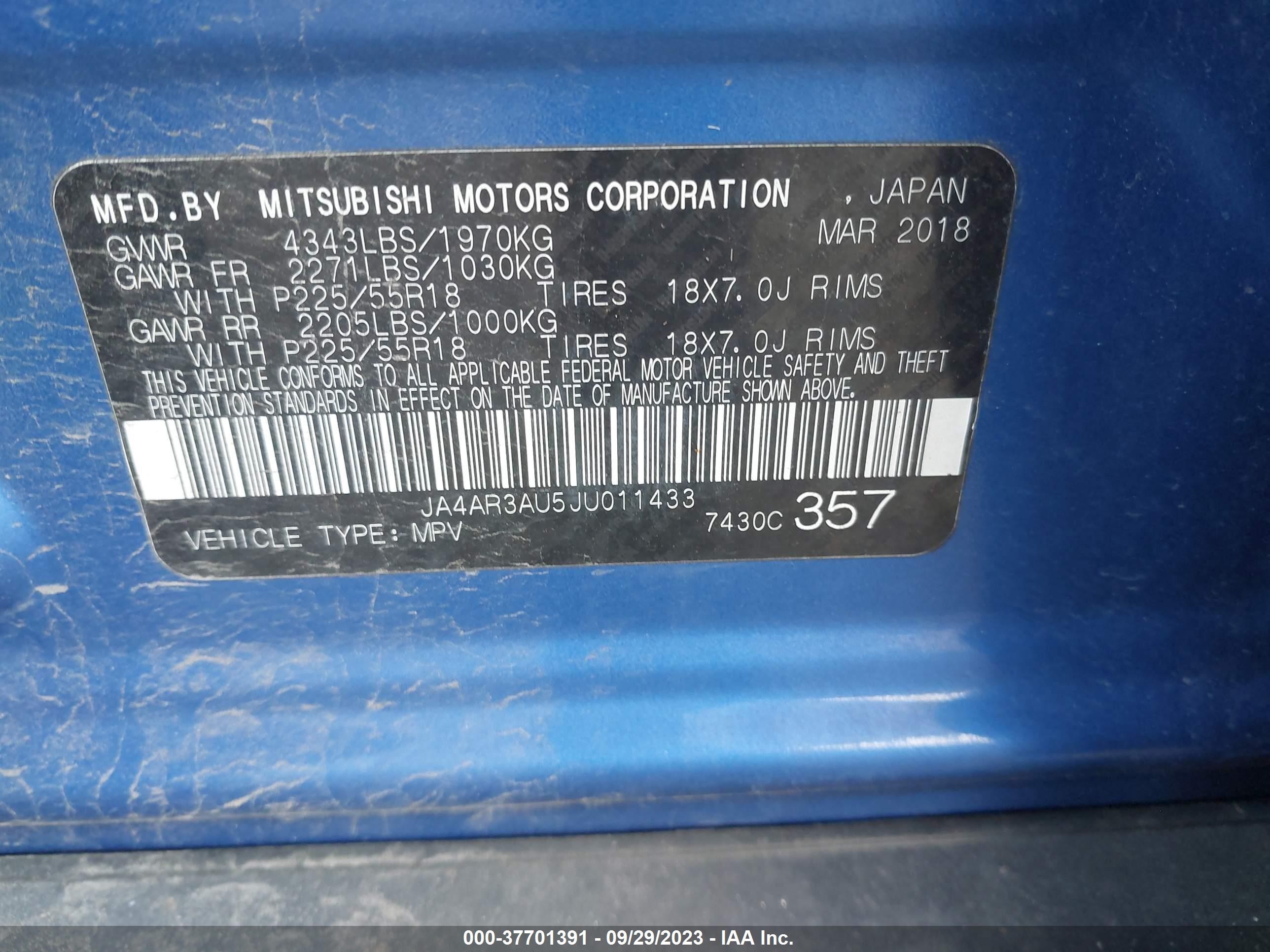 Photo 8 VIN: JA4AR3AU5JU011433 - MITSUBISHI OUTLANDER 