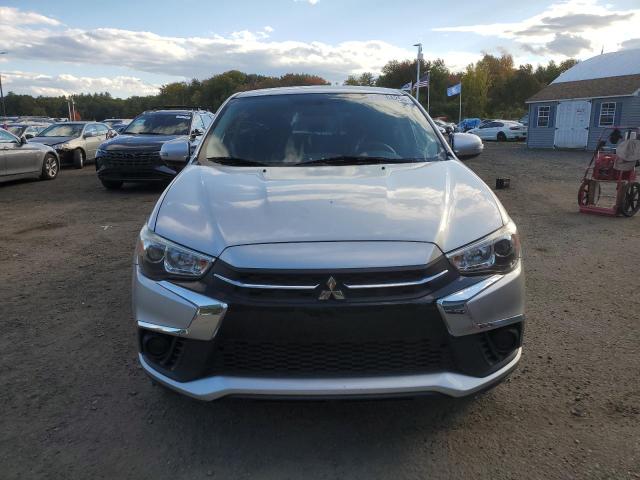 Photo 4 VIN: JA4AR3AU5KU011398 - MITSUBISHI OUTLANDER 