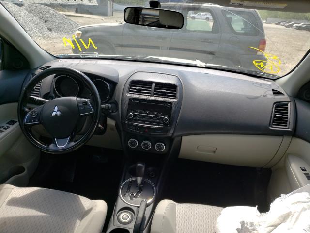 Photo 8 VIN: JA4AR3AU6HZ004620 - MITSUBISHI OUTLANDER 