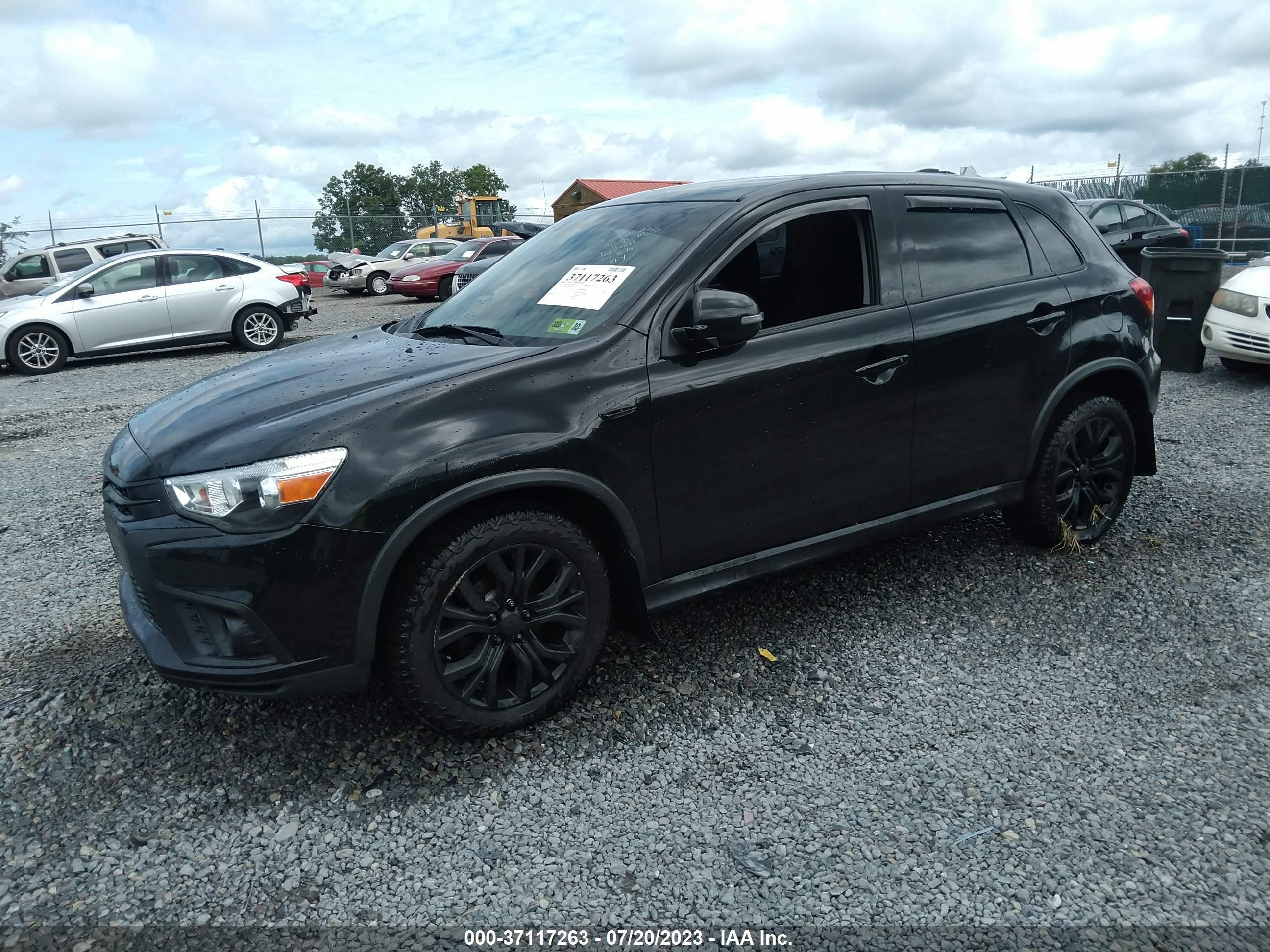 Photo 1 VIN: JA4AR3AU6JZ000363 - MITSUBISHI OUTLANDER 