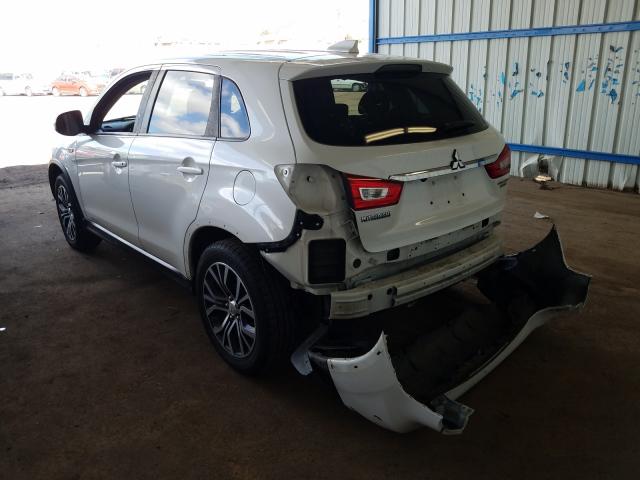 Photo 2 VIN: JA4AR3AU6JZ008463 - MITSUBISHI OUTLANDER 