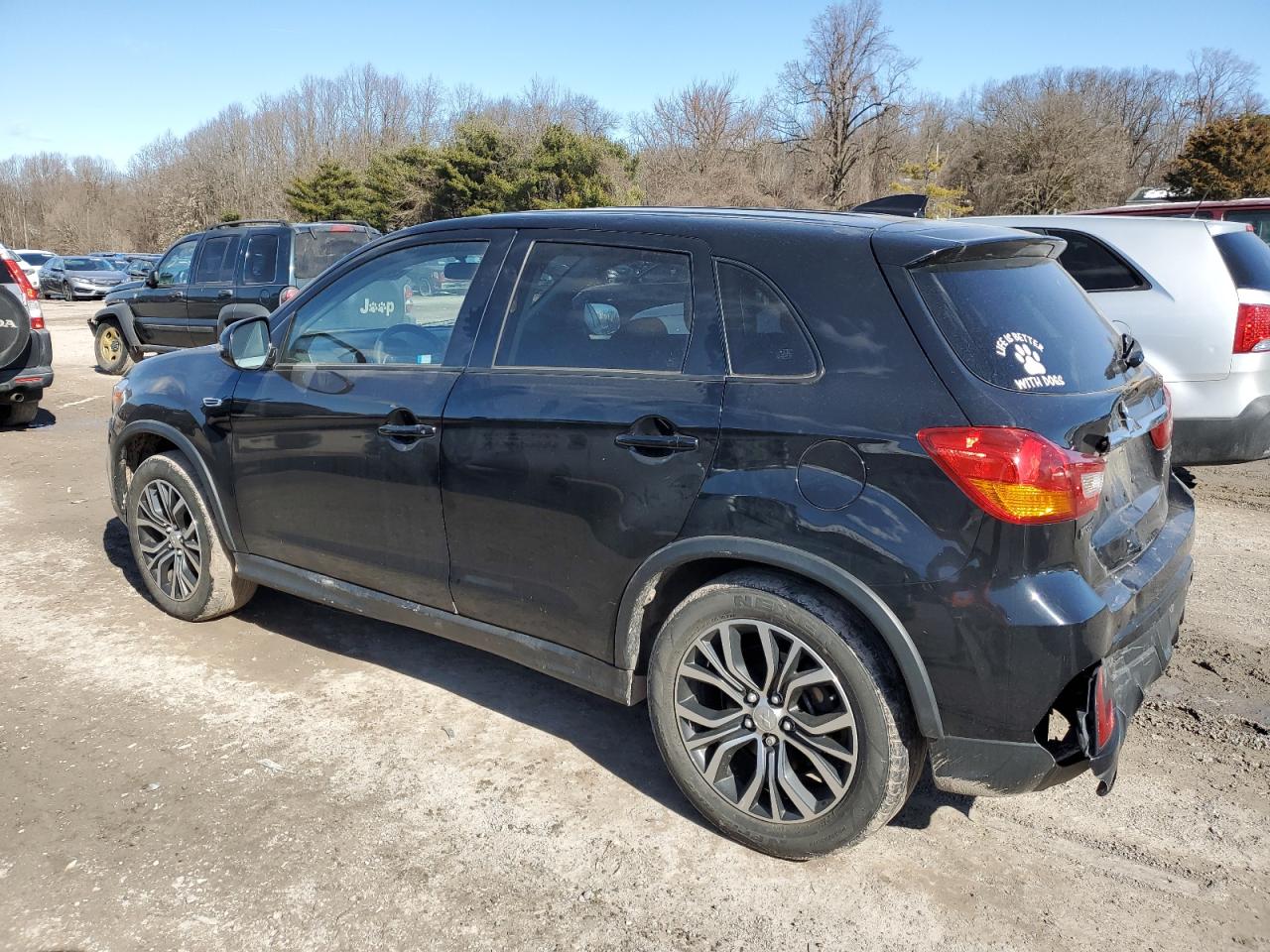 Photo 1 VIN: JA4AR3AU6JZ012979 - MITSUBISHI OUTLANDER 