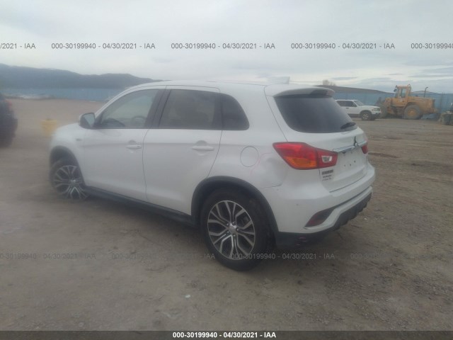 Photo 2 VIN: JA4AR3AU6KU013323 - MITSUBISHI OUTLANDER 