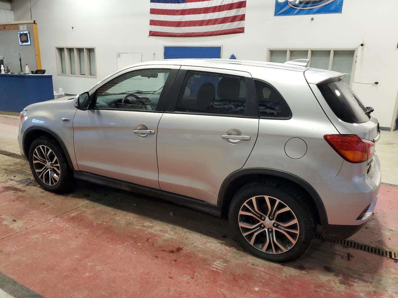 Photo 1 VIN: JA4AR3AU6KU033605 - MITSUBISHI OUTLANDER 