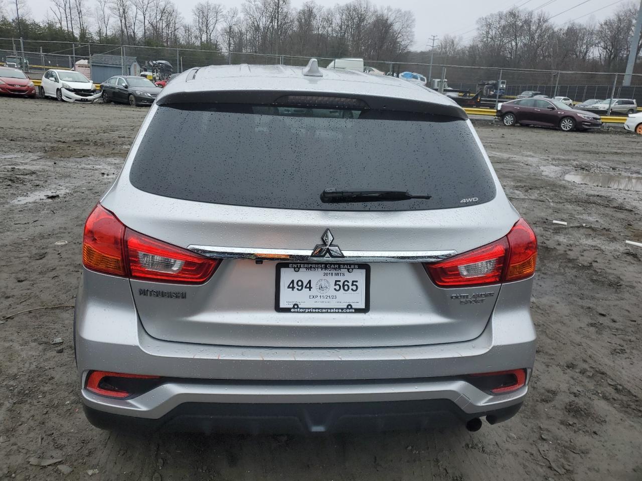 Photo 5 VIN: JA4AR3AU7JU025849 - MITSUBISHI OUTLANDER 