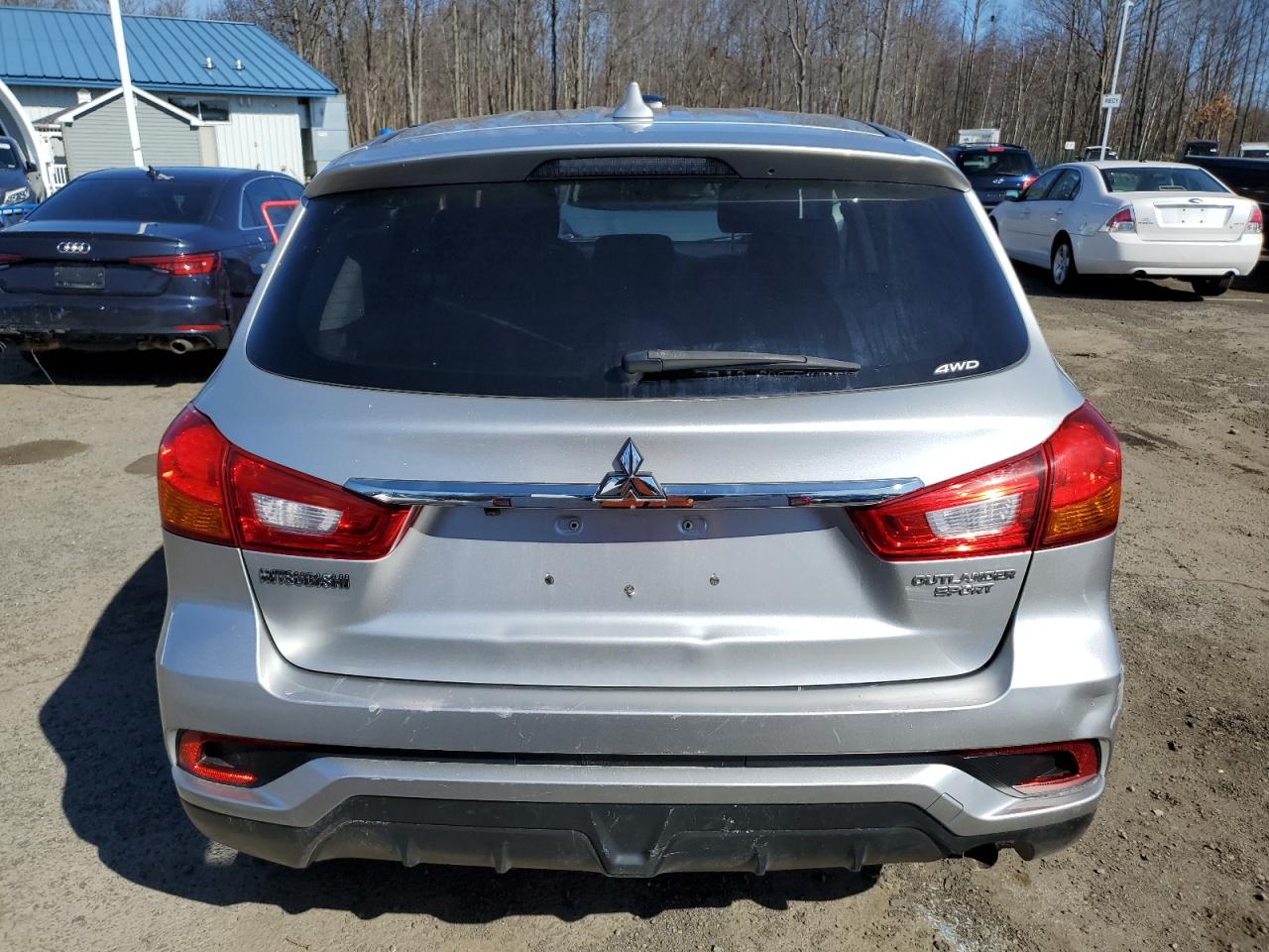 Photo 5 VIN: JA4AR3AU7KU016716 - MITSUBISHI OUTLANDER 