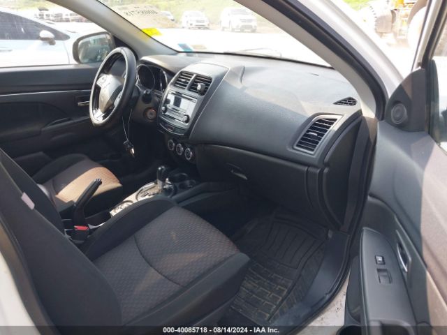 Photo 4 VIN: JA4AR3AU8HZ060798 - MITSUBISHI OUTLANDER SPORT 