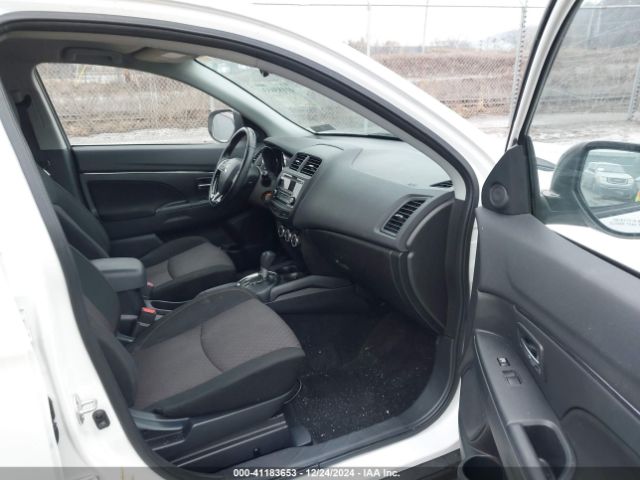 Photo 4 VIN: JA4AR3AU8HZ061384 - MITSUBISHI OUTLANDER SPORT 