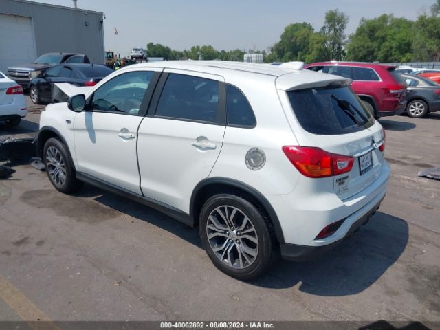 Photo 2 VIN: JA4AR3AU8KU010570 - MITSUBISHI OUTLANDER SPORT 