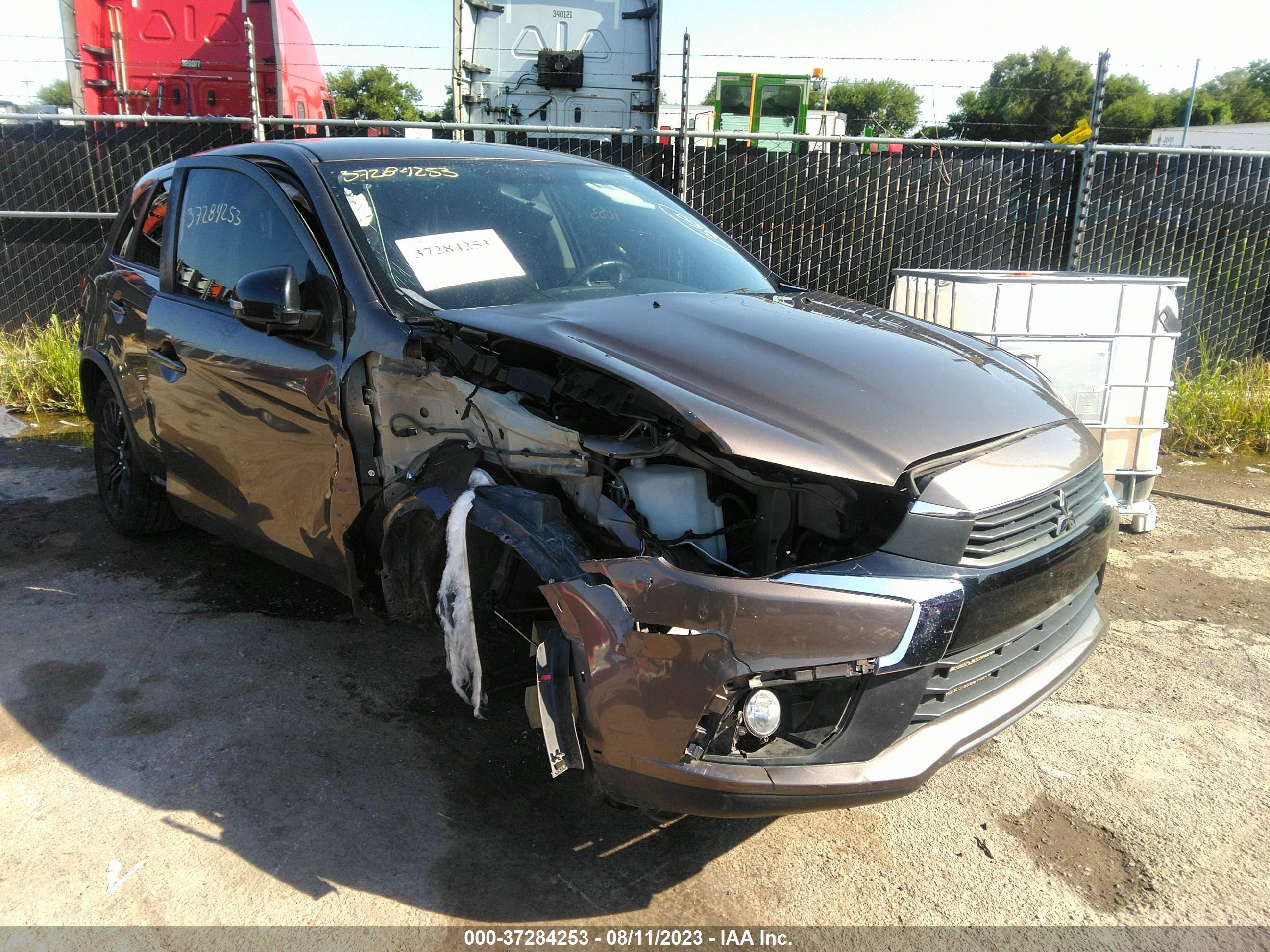 Photo 5 VIN: JA4AR3AU9HZ035022 - MITSUBISHI OUTLANDER 