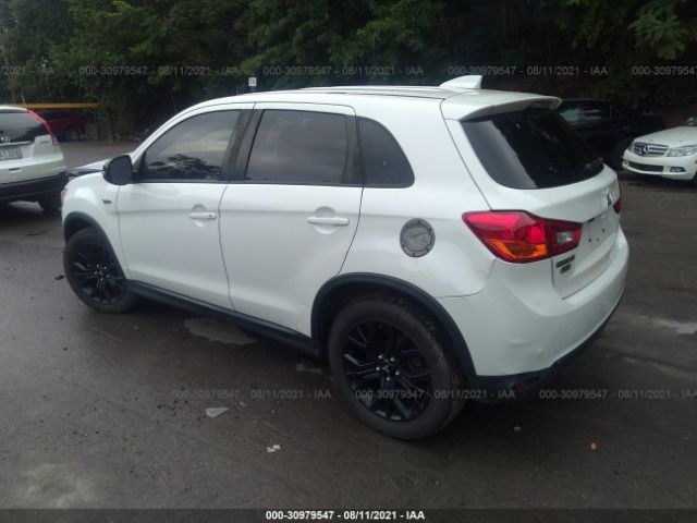 Photo 2 VIN: JA4AR3AU9HZ068196 - MITSUBISHI OUTLANDER SPORT 