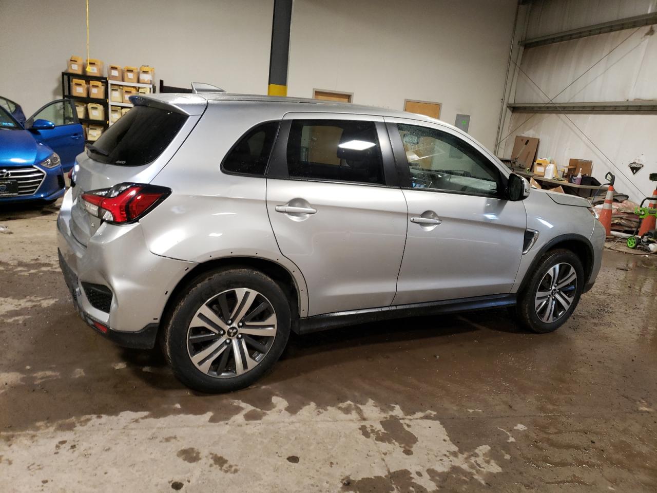 Photo 2 VIN: JA4AR3AU9LU019313 - MITSUBISHI OUTLANDER 