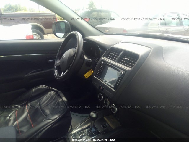 Photo 4 VIN: JA4AR3AUXJU004994 - MITSUBISHI OUTLANDER SPORT 