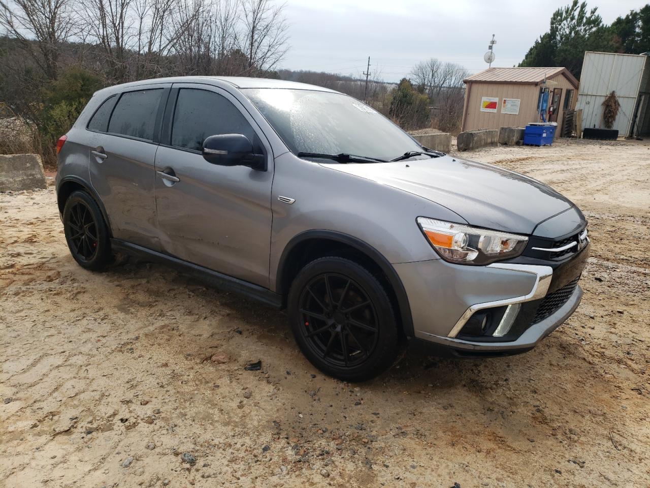 Photo 3 VIN: JA4AR3AUXJU010682 - MITSUBISHI OUTLANDER 