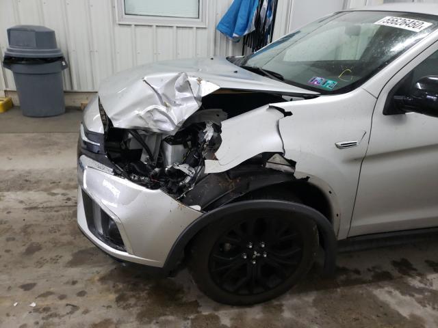 Photo 8 VIN: JA4AR3AUXJU015428 - MITSUBISHI OUTLANDER 