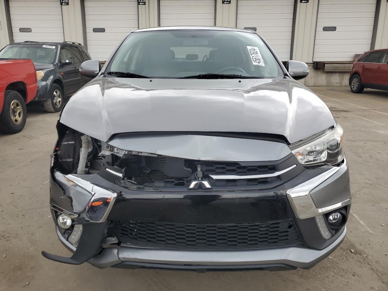 Photo 4 VIN: JA4AR3AW1JU002326 - MITSUBISHI OUTLANDER 