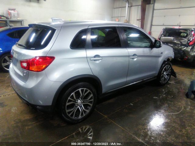 Photo 3 VIN: JA4AR3AW2HZ028995 - MITSUBISHI OUTLANDER SPORT 