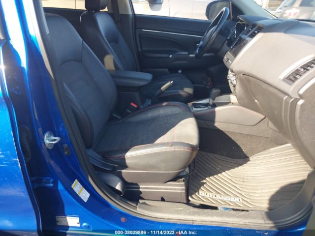 Photo 4 VIN: JA4AR3AW4JZ032973 - MITSUBISHI OUTLANDER SPORT 