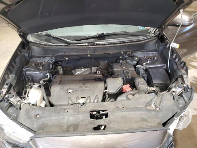 Photo 11 VIN: JA4AR3AW8HZ030413 - MITSUBISHI OUTLANDER 