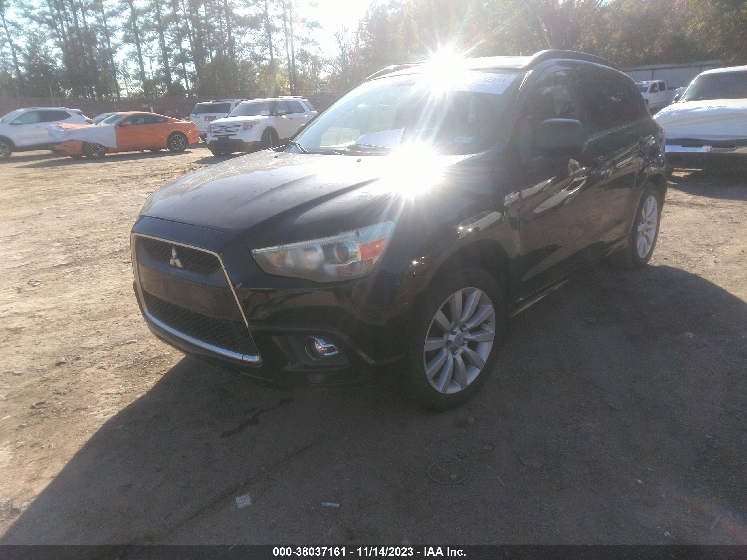 Photo 1 VIN: JA4AR4AU5BZ012981 - MITSUBISHI OUTLANDER 