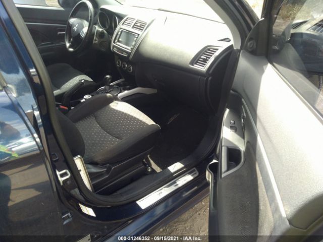 Photo 4 VIN: JA4AR4AU5BZ020823 - MITSUBISHI OUTLANDER SPORT 