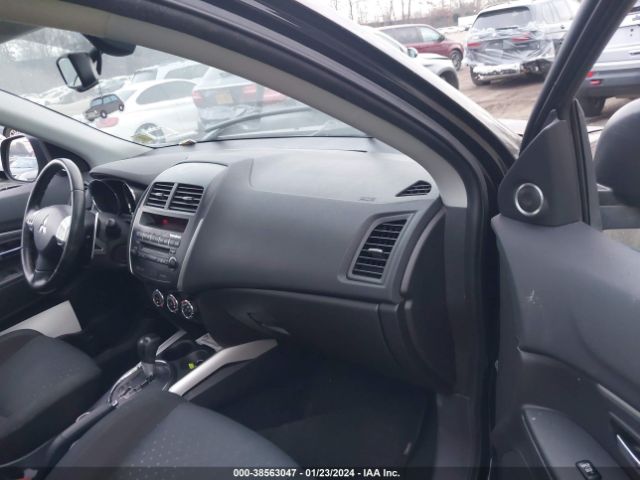 Photo 4 VIN: JA4AR4AU5CZ010293 - MITSUBISHI OUTLANDER SPORT 