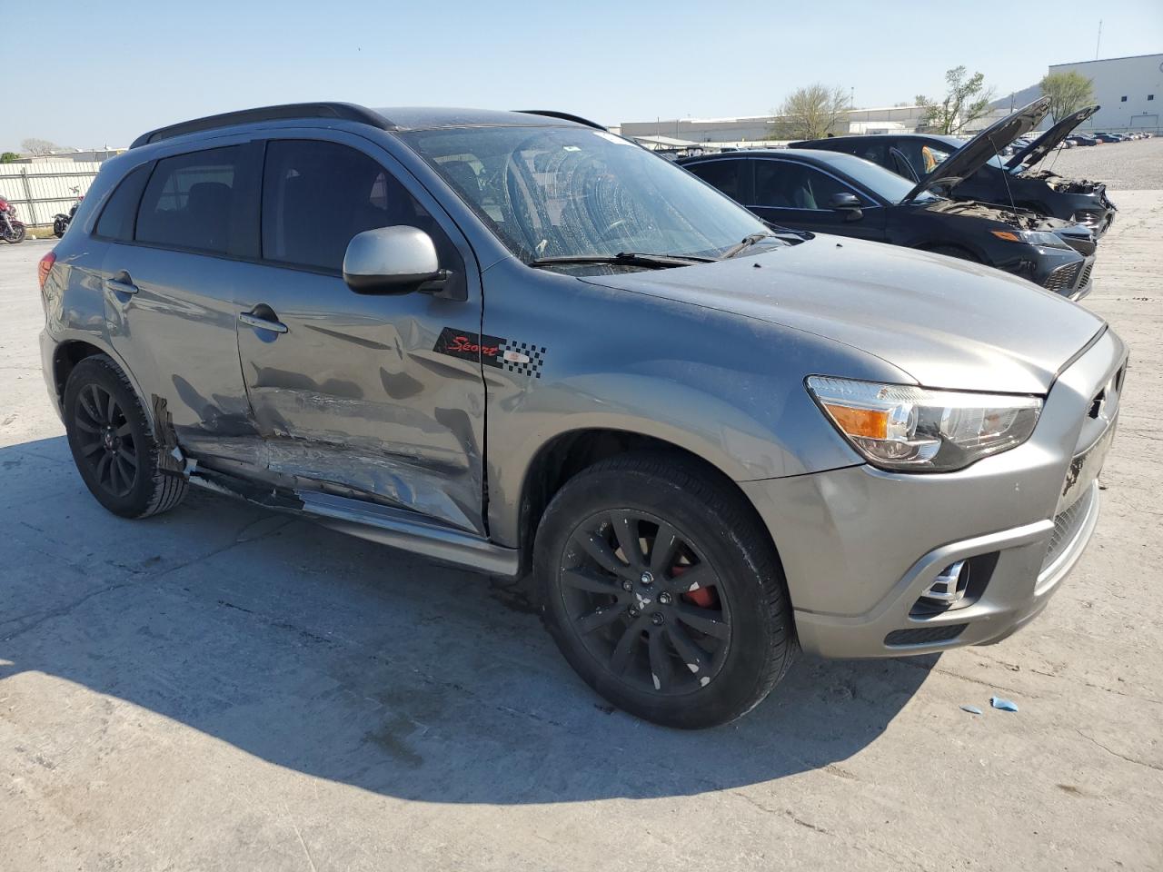 Photo 3 VIN: JA4AR4AU6BZ011726 - MITSUBISHI OUTLANDER 