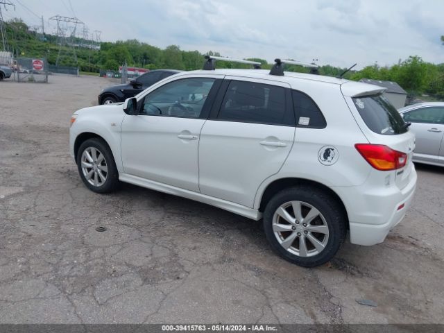 Photo 2 VIN: JA4AR4AU6CZ010576 - MITSUBISHI OUTLANDER SPORT 