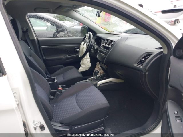 Photo 4 VIN: JA4AR4AU8BZ005412 - MITSUBISHI OUTLANDER SPORT 