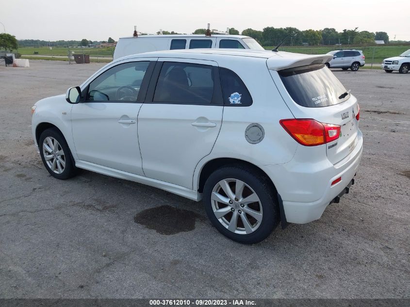 Photo 2 VIN: JA4AR4AU9CZ007378 - MITSUBISHI OUTLANDER 