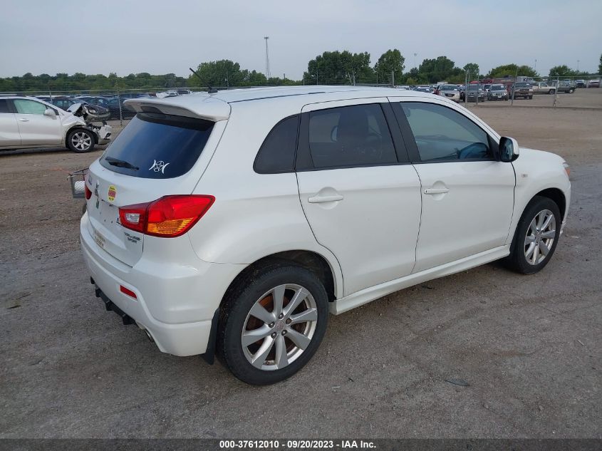 Photo 3 VIN: JA4AR4AU9CZ007378 - MITSUBISHI OUTLANDER 