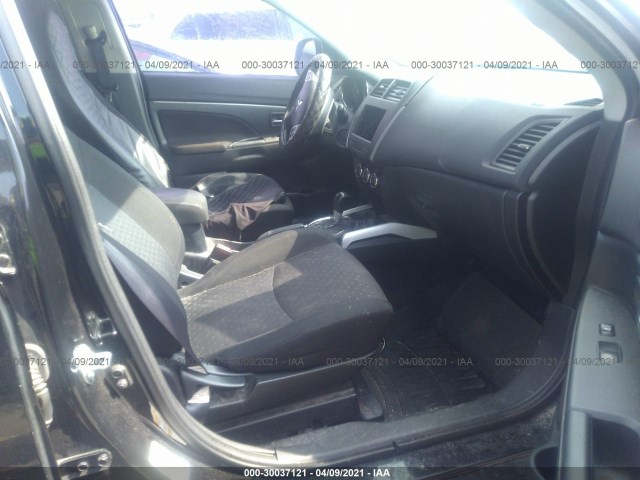 Photo 4 VIN: JA4AR4AUXCZ008491 - MITSUBISHI OUTLANDER SPORT 