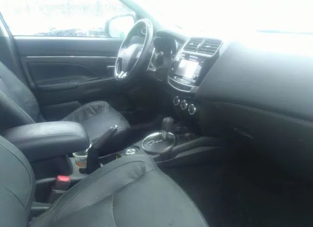 Photo 4 VIN: JA4AR4AW0HZ032064 - MITSUBISHI OUTLANDER SPORT 