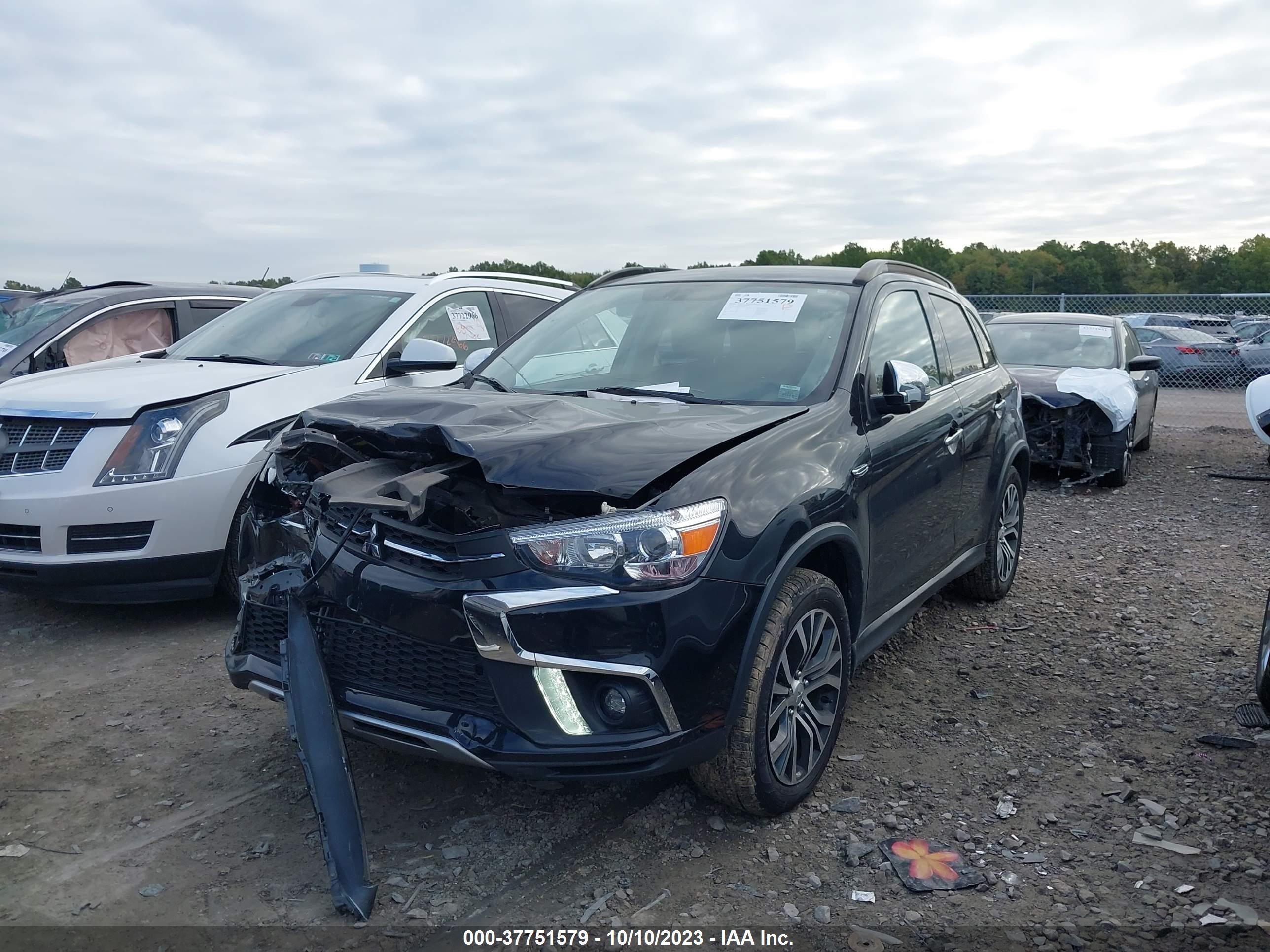 Photo 1 VIN: JA4AR4AW1JZ007244 - MITSUBISHI OUTLANDER 