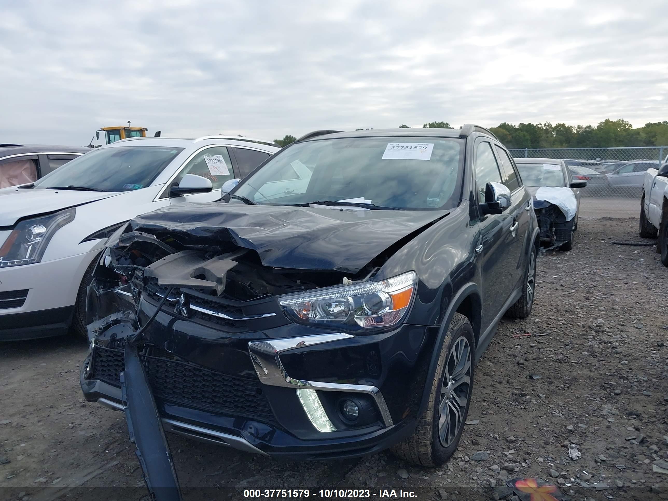 Photo 13 VIN: JA4AR4AW1JZ007244 - MITSUBISHI OUTLANDER 