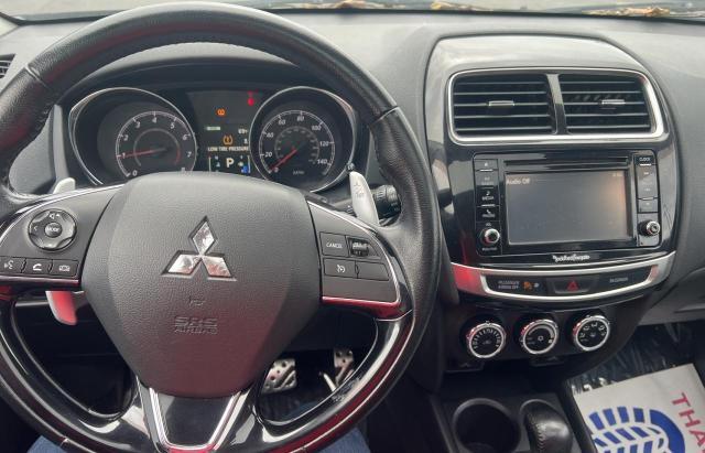 Photo 8 VIN: JA4AR4AW6GZ037140 - MITSUBISHI OUTLANDER 