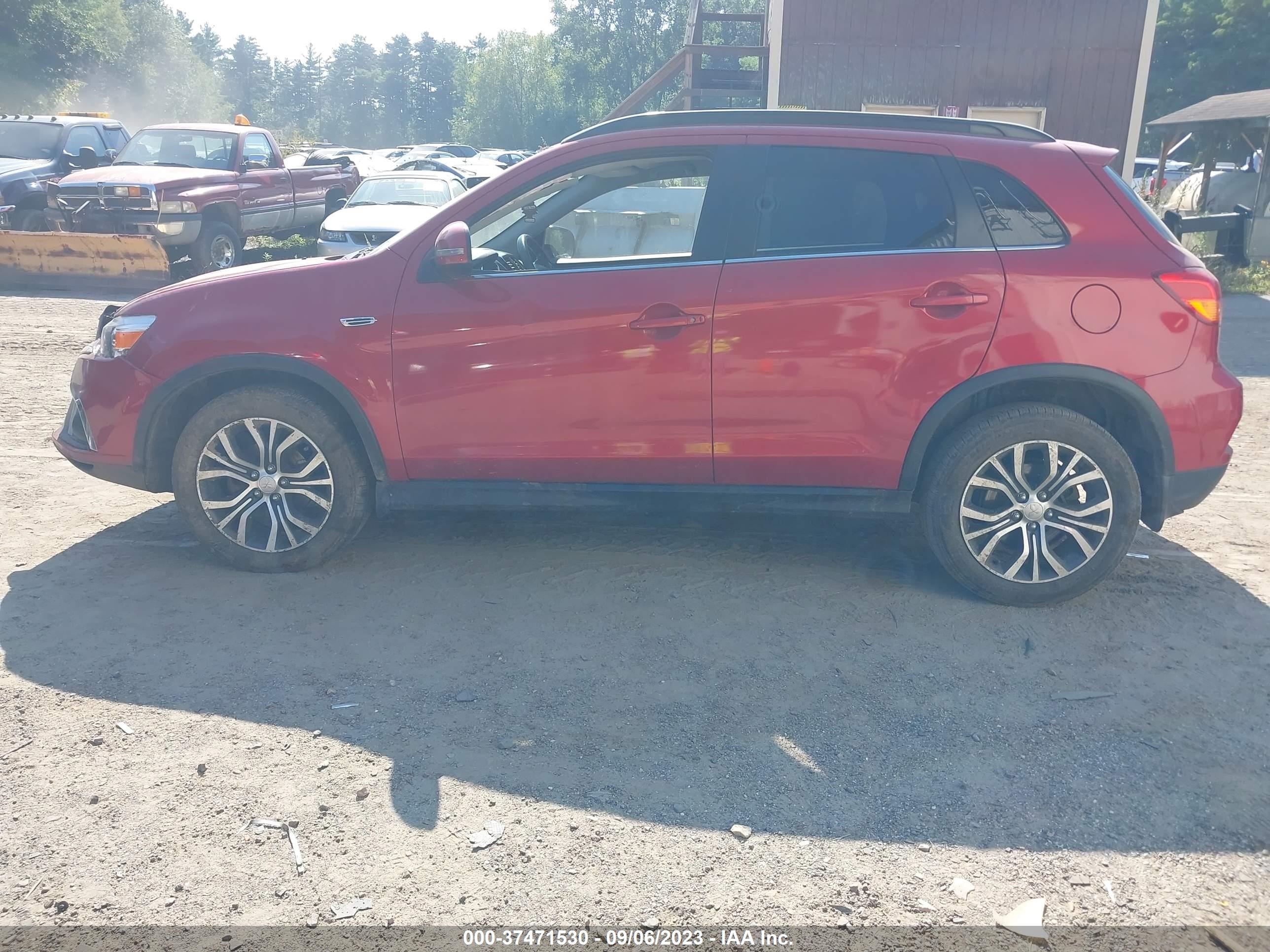 Photo 14 VIN: JA4AR4AW6JU018737 - MITSUBISHI OUTLANDER 