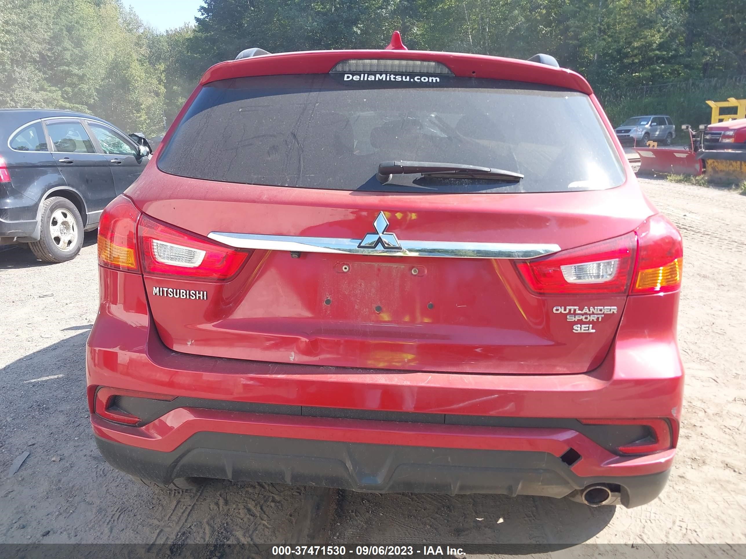 Photo 16 VIN: JA4AR4AW6JU018737 - MITSUBISHI OUTLANDER 