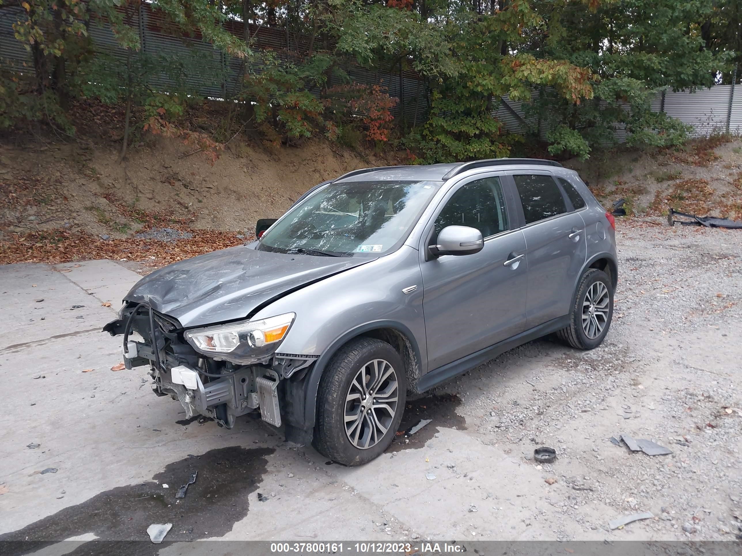 Photo 1 VIN: JA4AR4AW8HZ023452 - MITSUBISHI OUTLANDER 