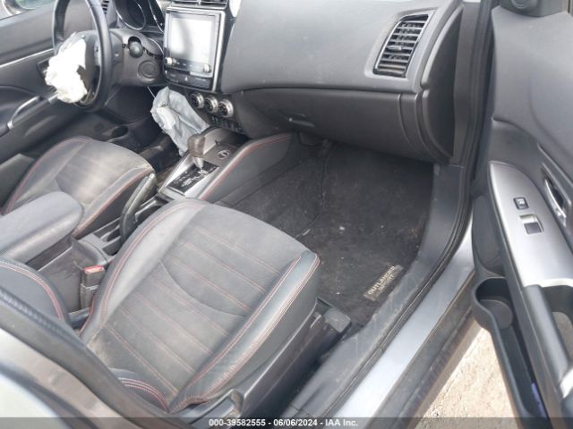 Photo 4 VIN: JA4ARUAU0NU010878 - MITSUBISHI OUTLANDER SPORT 