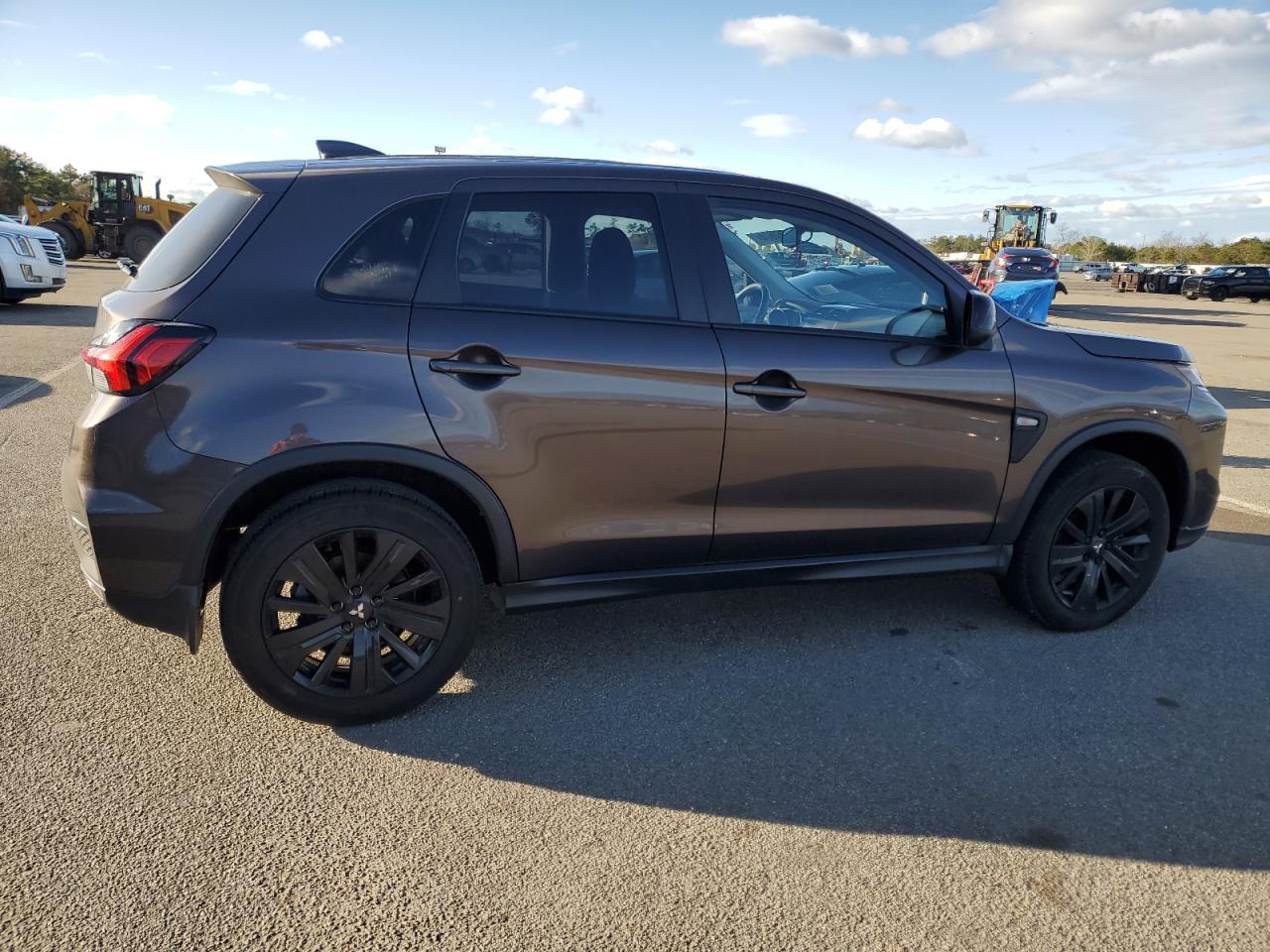 Photo 2 VIN: JA4ARUAU1NU023977 - MITSUBISHI OUTLANDER SPORT 