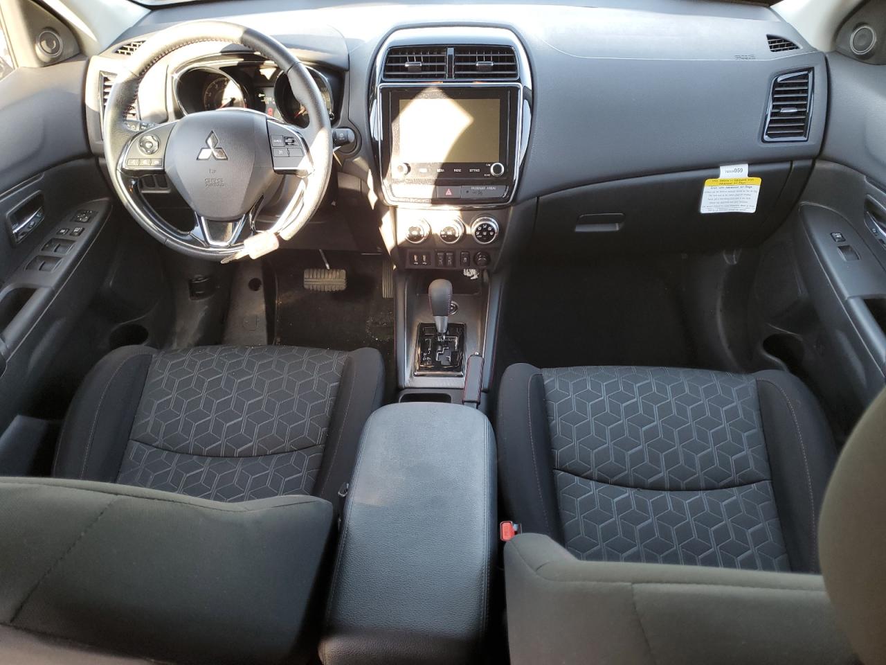 Photo 7 VIN: JA4ARUAU1NU023977 - MITSUBISHI OUTLANDER SPORT 